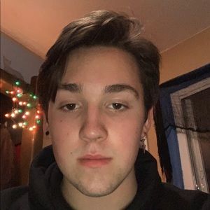 Meet your Posher, Aleksander